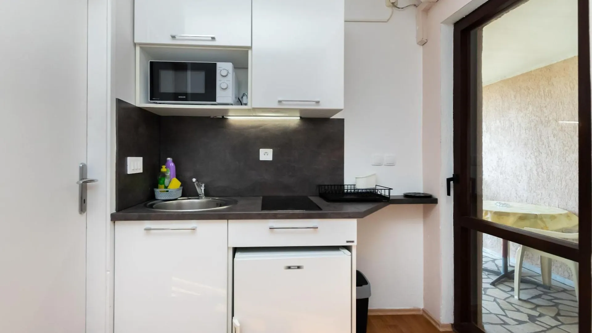 Apartment Petar Poljice 0*, Poljice(Krk)