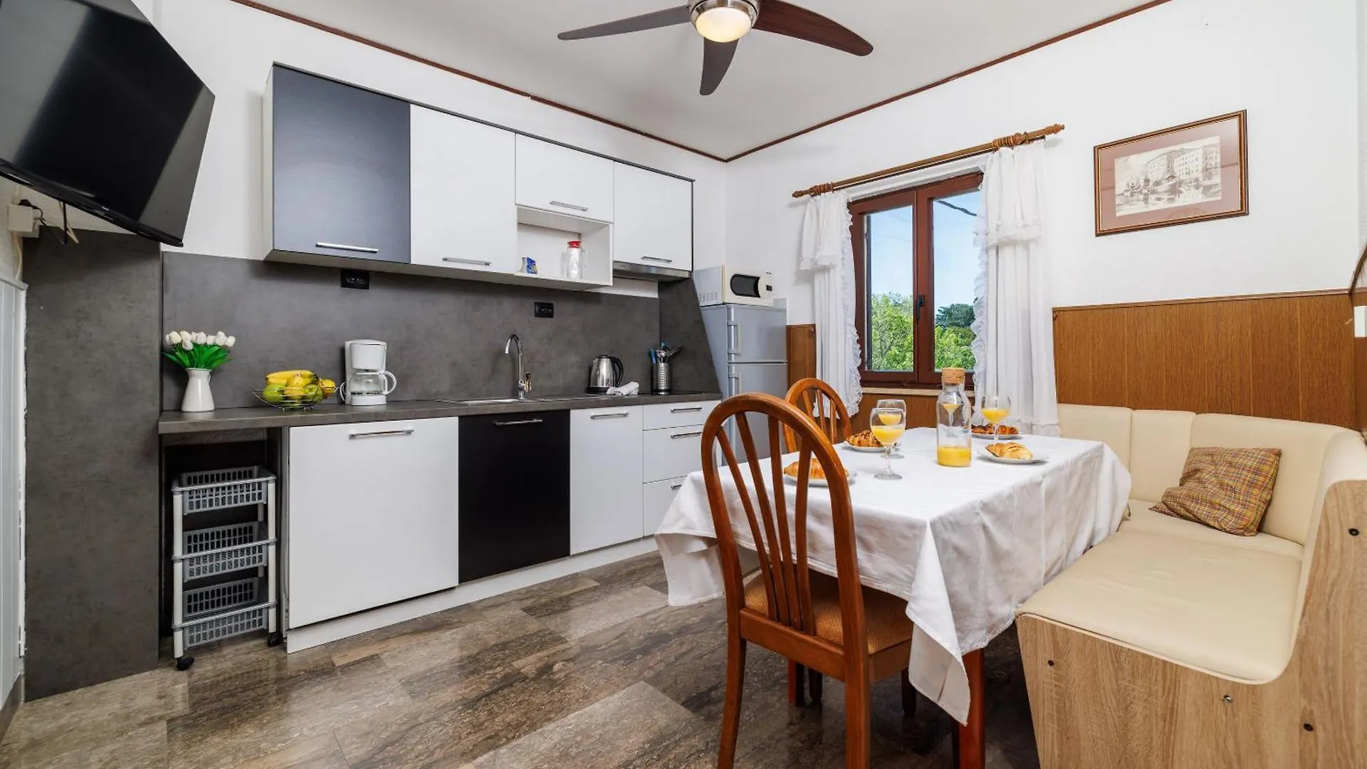 Apartment Petar Poljice Croatia