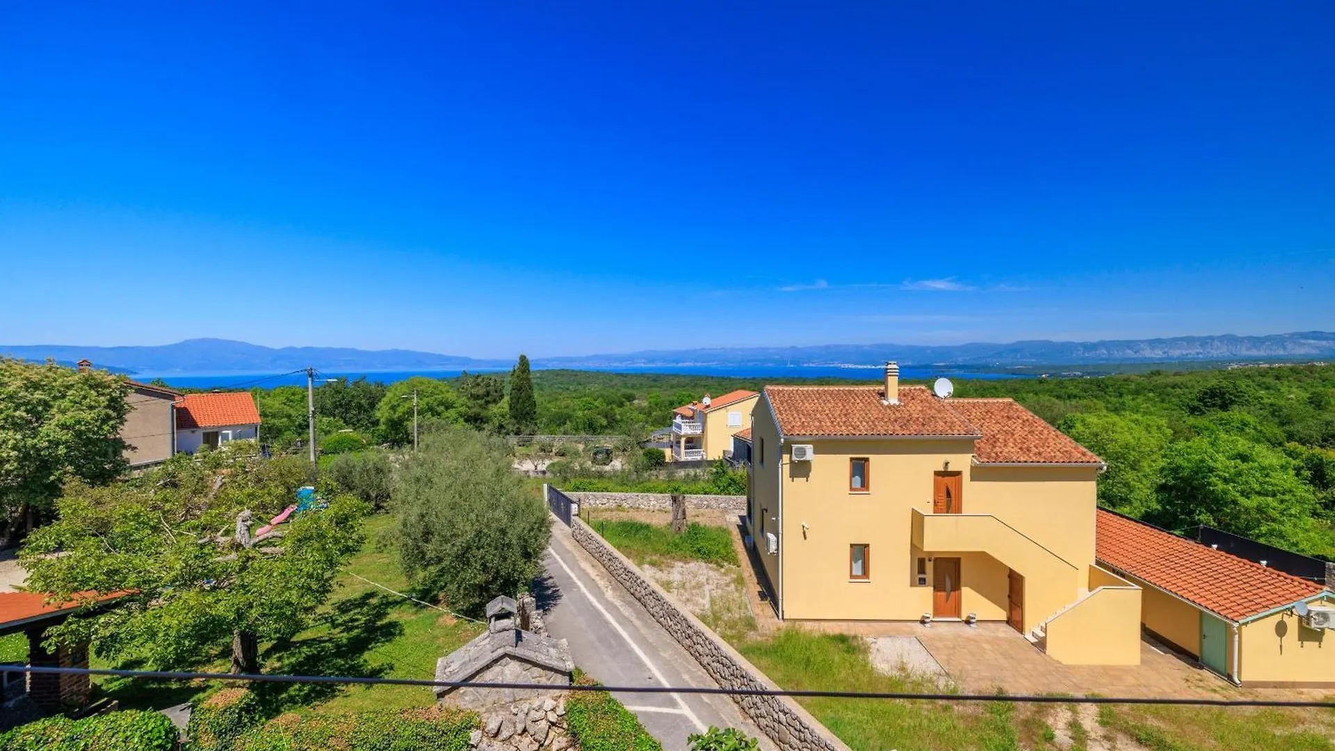 Apartment Petar Poljice Croatia