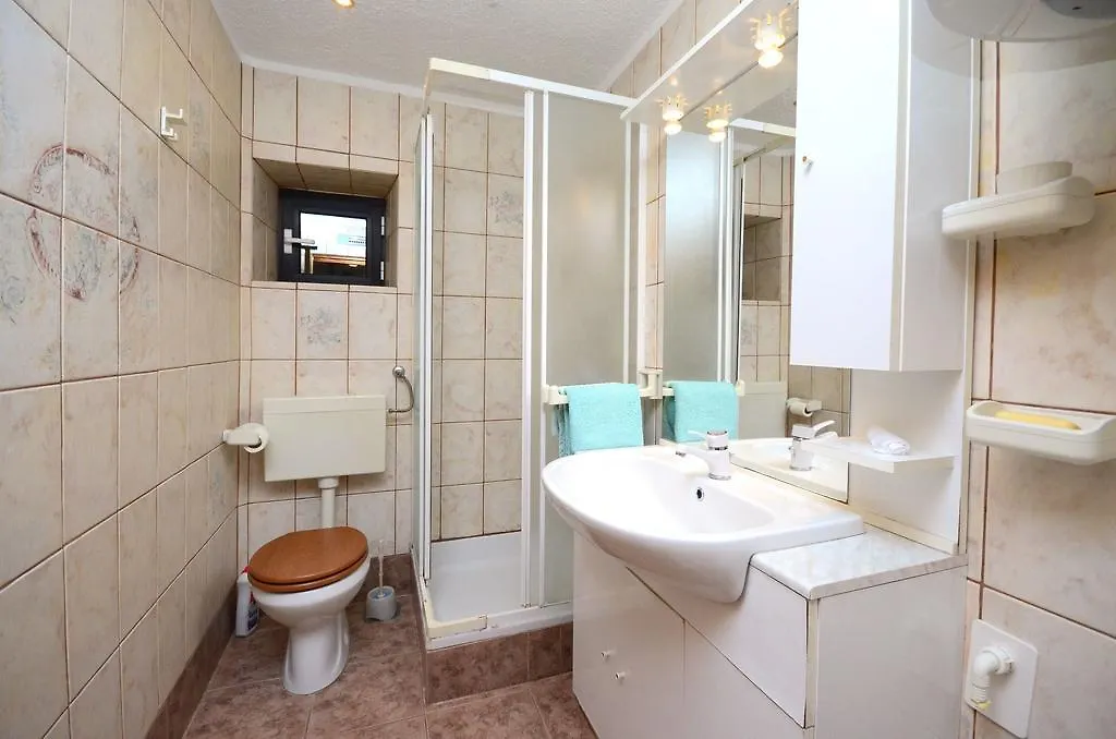 Apartment Petar Poljice 0*, Poljice(Krk) Croatia