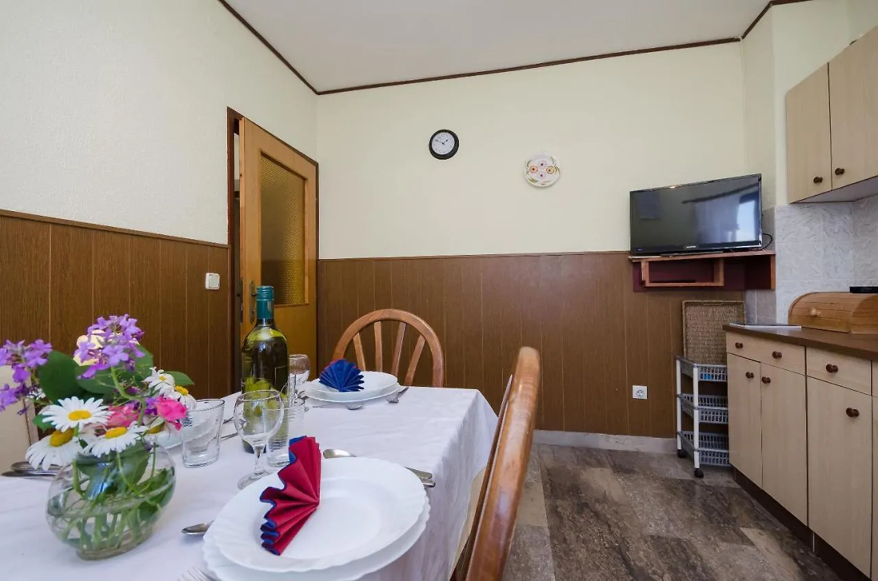 Apartment Petar Poljice
